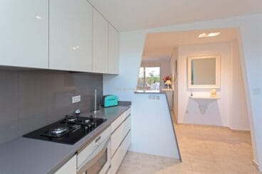 Moderna cocina Inmobiliaria Belen Quiroga