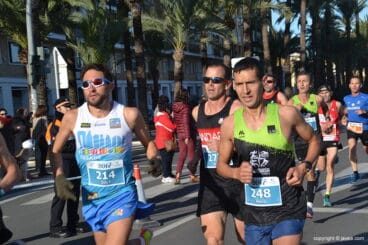 Moha y Juanan Fernández en el puerto
