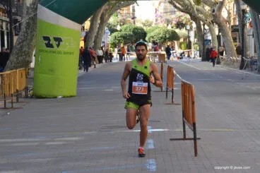 Toni Soler llegando a meta