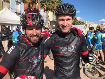 Ciclistas del Club BTT Xàbia Bikers