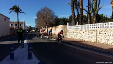 Cuatro escapados entrando en Xàbia