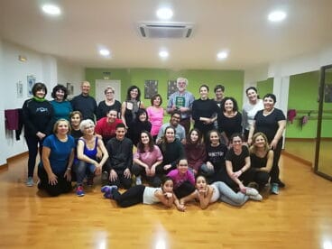 Grup de Danses Morro Falquí con el folklorista