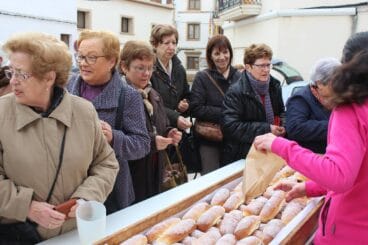 Chocolatada y Bambas en el día de San Blas en Benitatxell