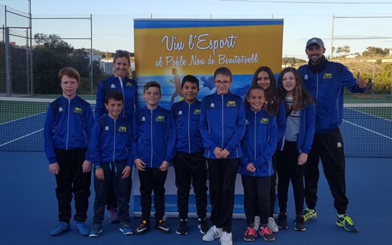 Alumnos de la Escuela de Tenis