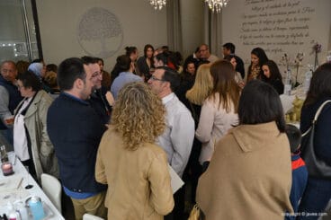 Ambiente en la inauguración de Melanie Soler