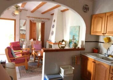 Cocina abierta Javea Houses Inmobiliaria