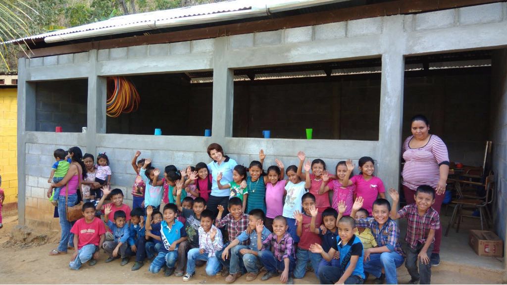 Escuela construida en 2017 gracias a la ayuda solidaria