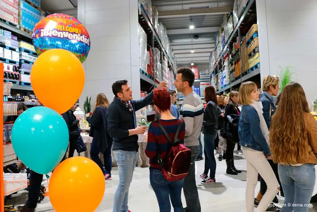 Gran inauguración Puga Cash & Carry