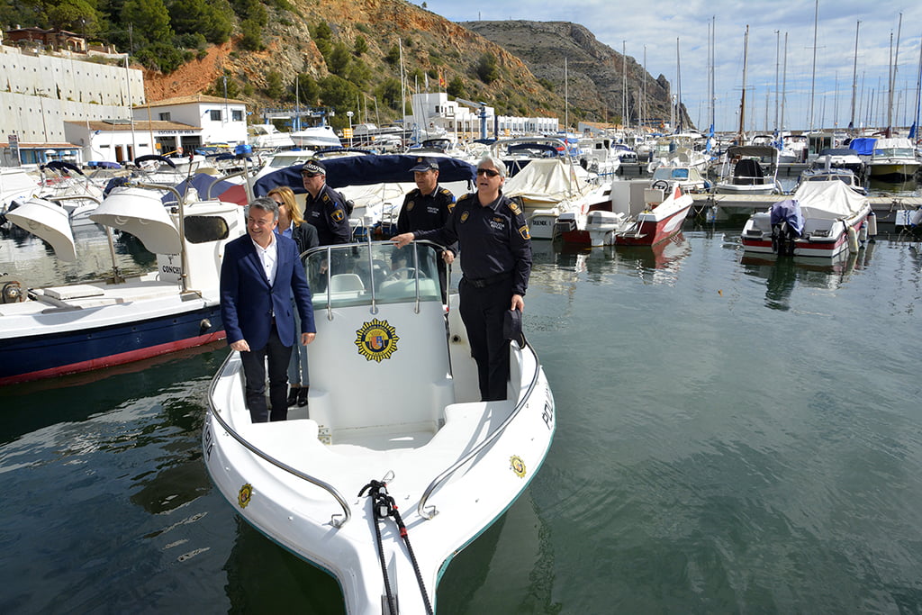 Nueva embarcacion policia Local