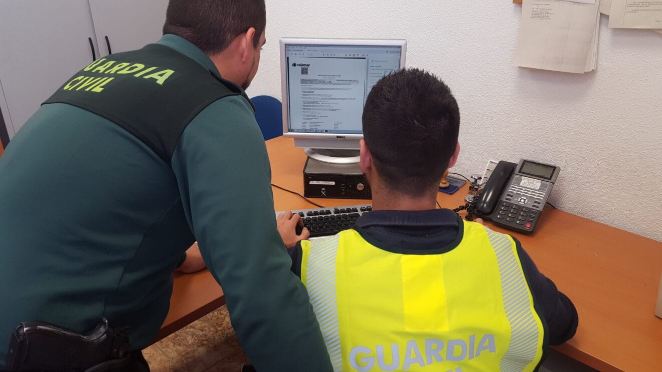 La Guardia Civil detiene a dos personas
