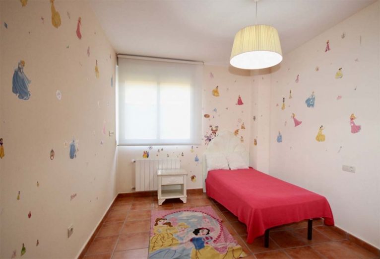 Dormitorio infantil Villadom Spain