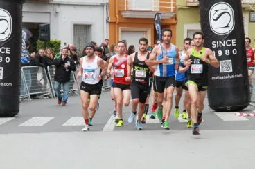 Grupo cabecero de la carrera