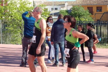 Vicent Colomer junto a una atleta de Xàbia