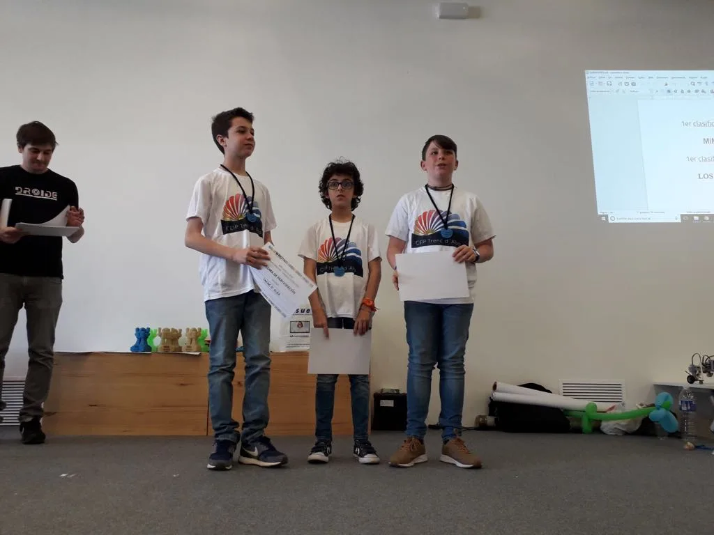 CEIP Trenc d'Alba en las Olimpiadas de Robótica