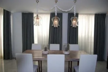 Adosado en el puerto comedor Atina Inmobiliaria