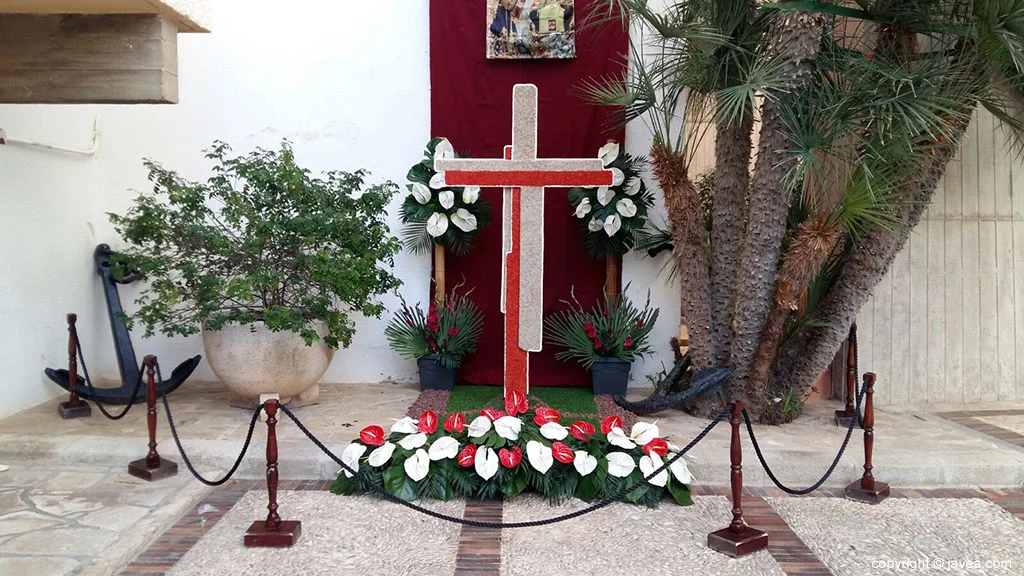 Cruz Parroquia del Loreto