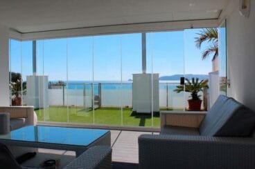 Gran ventanal Atina Inmobiliaria