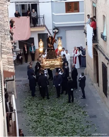 La imagen a su paso por la calle Jesús Nazareno