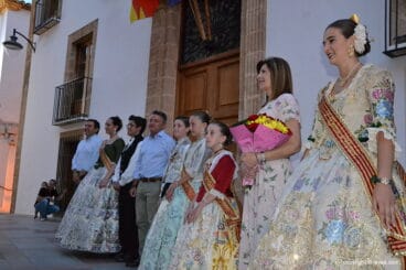 Serenata de la Tuna a Reinas, damas y presidentes