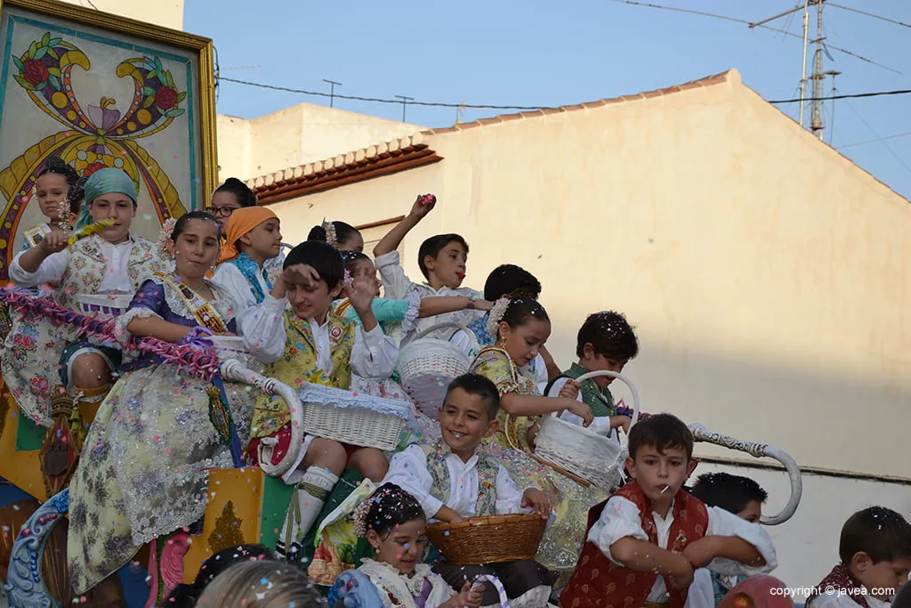 Desfile de Carrozas. Fogueres 2018 Xàbia