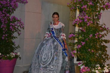 Serenata de la Tuna a Reinas, damas y presidentes