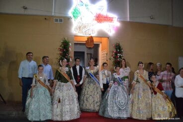 Serenata de la Tuna a Reinas, damas y presidentes