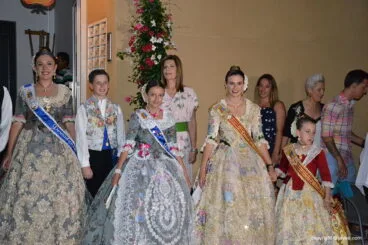 Serenata de la Tuna a Reinas, damas y presidentes