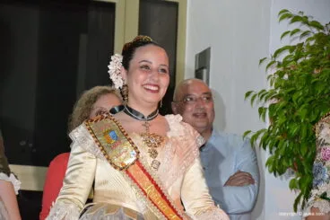 Serenata de la Tuna a Reinas, damas y presidentes