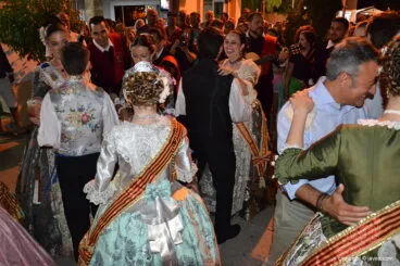 Serenata de la Tuna a Reinas, damas y presidentes