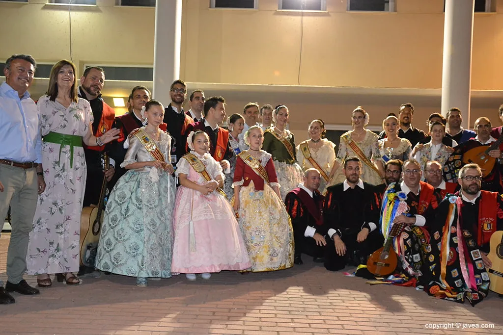 Serenata de la Tuna a Reinas, damas y presidentes