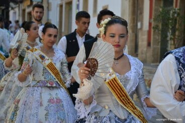 Ofrenda Raïm i Bacores a Sant Joan
