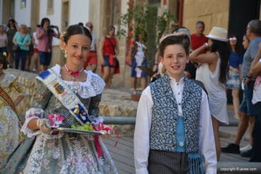 Ofrenda Raïm i Bacores a Sant Joan