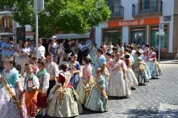 Ofrenda Raïm i Bacores a Sant Joan