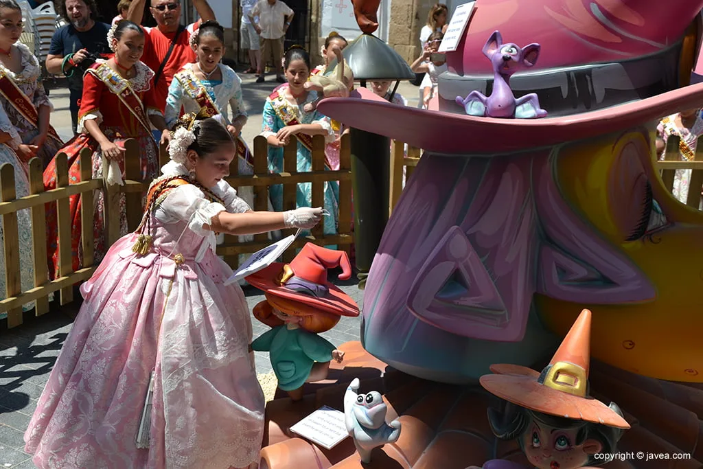 Ofrenda Raïm i Bacores a Sant Joan