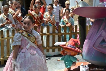 Ofrenda Raïm i Bacores a Sant Joan