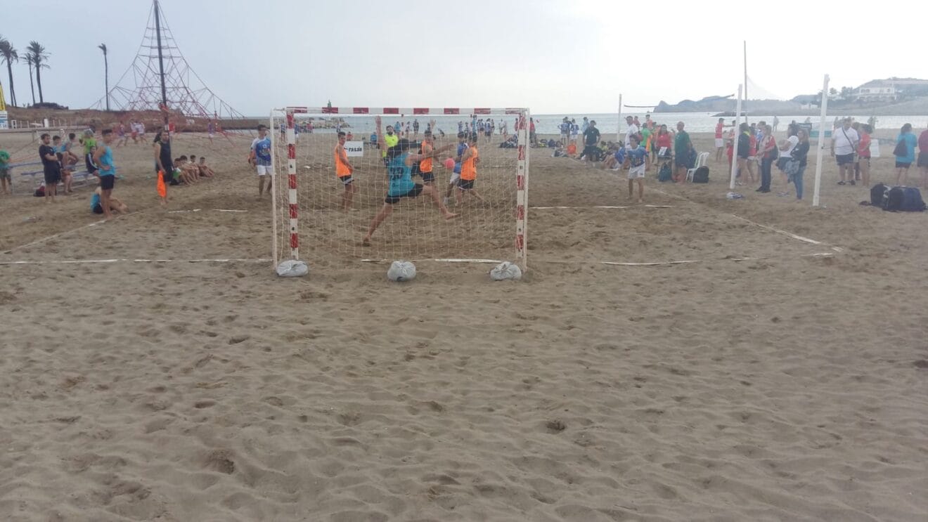 Partido de la Liga de Handbol Playa