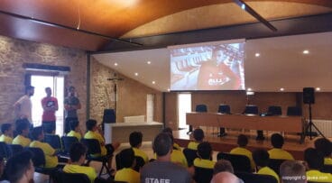 Viendo un vídeo de Jaume Domenech