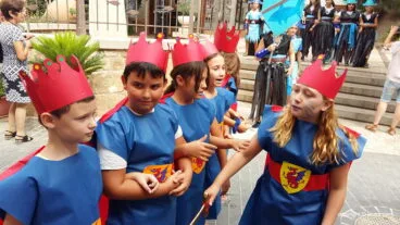 Desfile infantil de Moros i Cristians