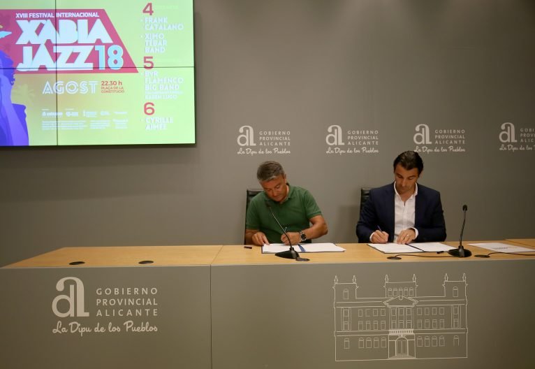 Firma Convenio entre Ayuntamiento y Diputación del Xàbia Jazz