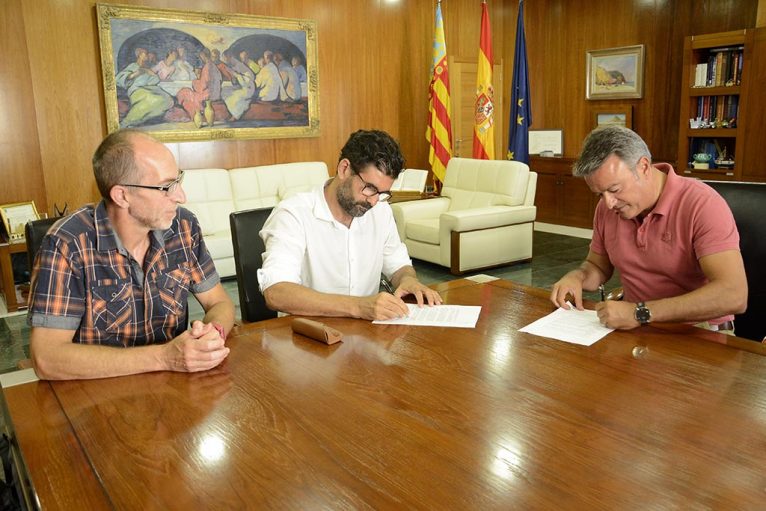 Firma del Convenio Club Tenis con el Ayuntamiento de Xàbia