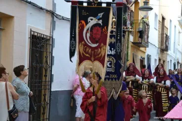 Moros i Cristians en el centro histórico de Xàbia