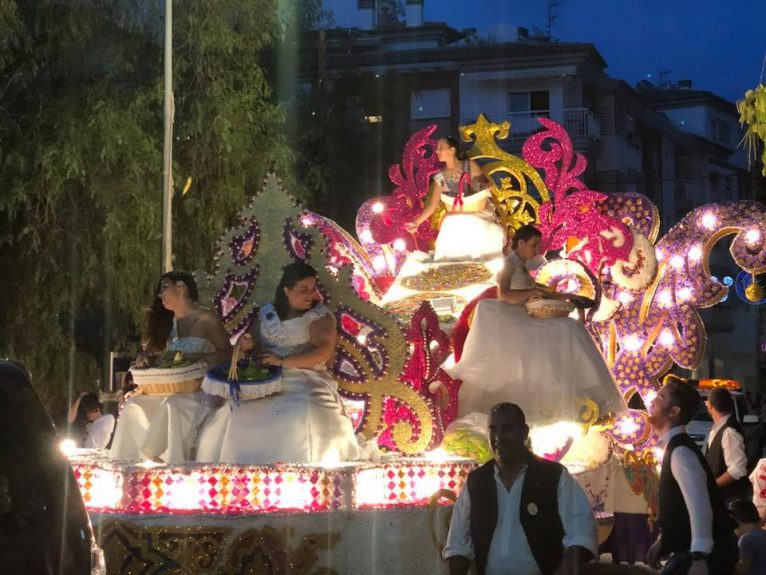 Desfile de carrozas de las fiestas de Loreto 2018
