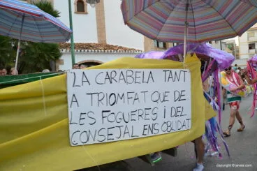 Desfile de carrozas de las fiestas de Loreto 2018