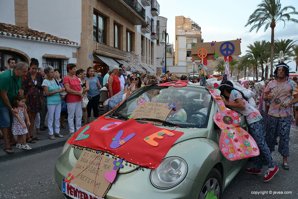 Desfile de carrozas de las fiestas de Loreto 2018