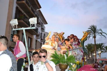 Desfile de carrozas de las fiestas de Loreto 2018