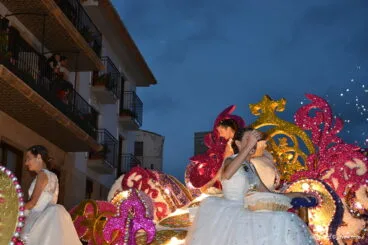 Desfile de carrozas de las fiestas de Loreto 2018