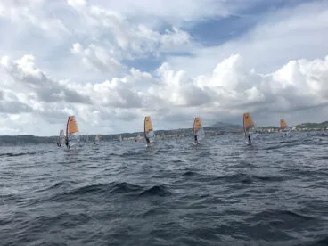 Entrenamiento de tablas en aguas de Xàbia