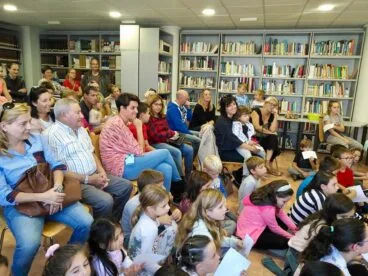 Cuentacuentos en el Día de la Biblioteca de Benitatxell