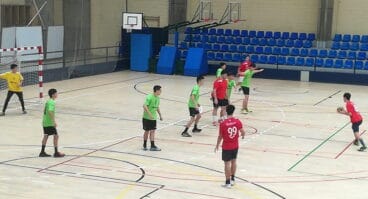 Defensa 6-0 del CH Xàbia ante Salesianos