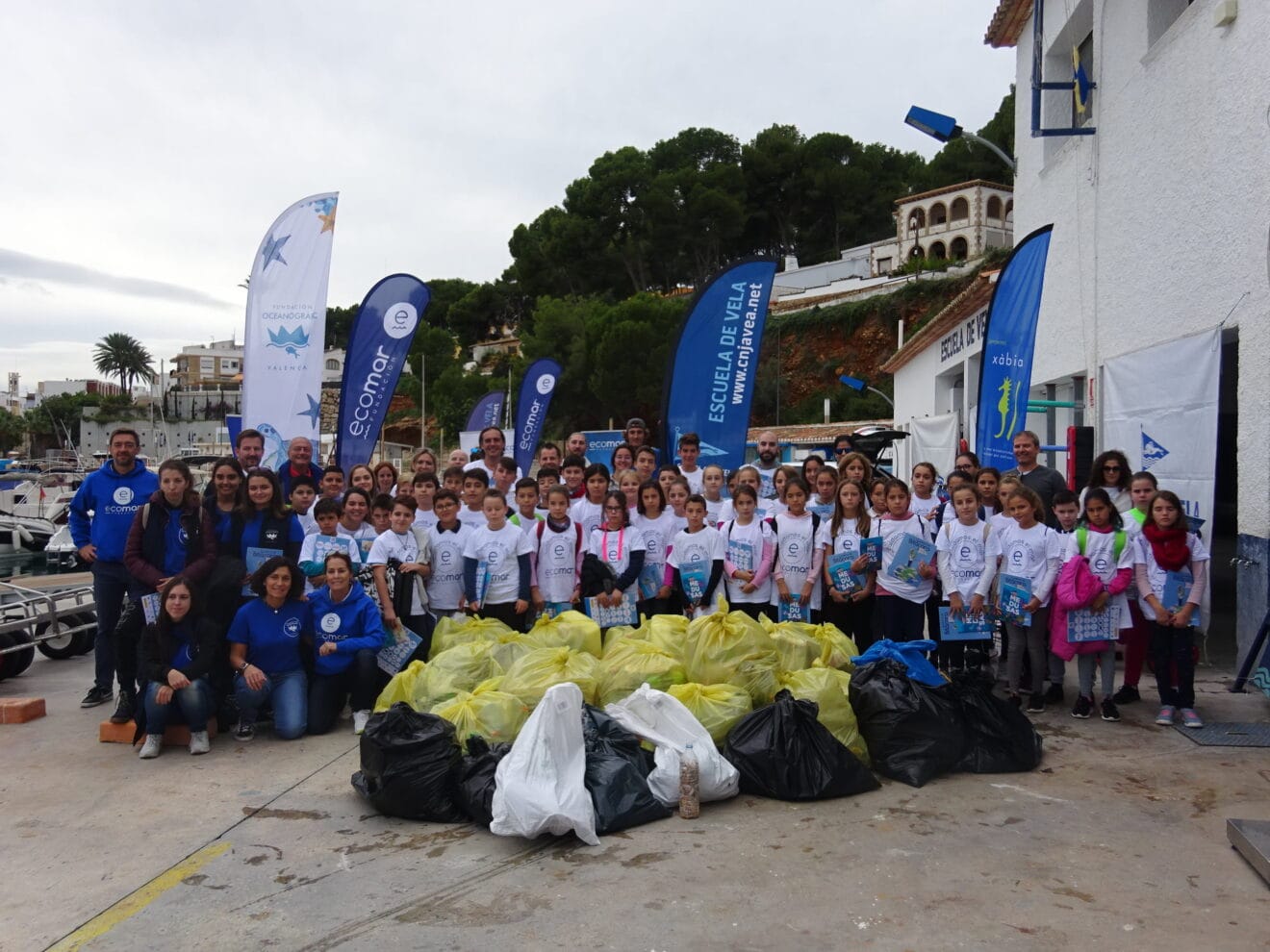 Jornada de Limpieza de fondos del Club Náutico